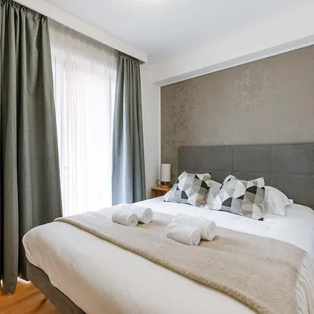 Apartment Huswell - With Terrace Close To The Sea
